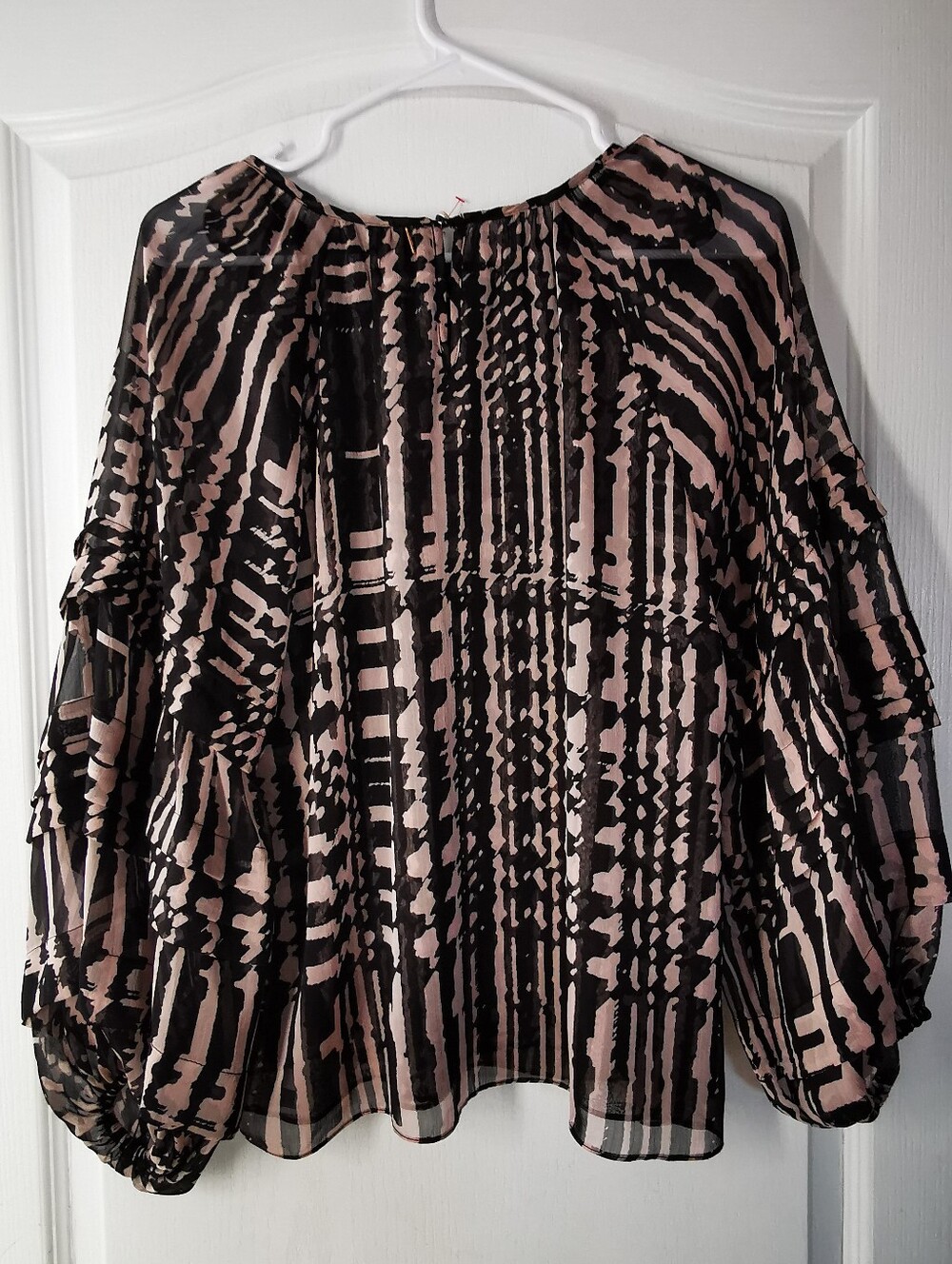 MISA Los Angeles Printed Sheer Blouse 🌸 size S ptp 21" Black & Smoky Rose - Picture 7 of 11